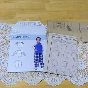 Simplicity Sewing Pattern S9205, uncut